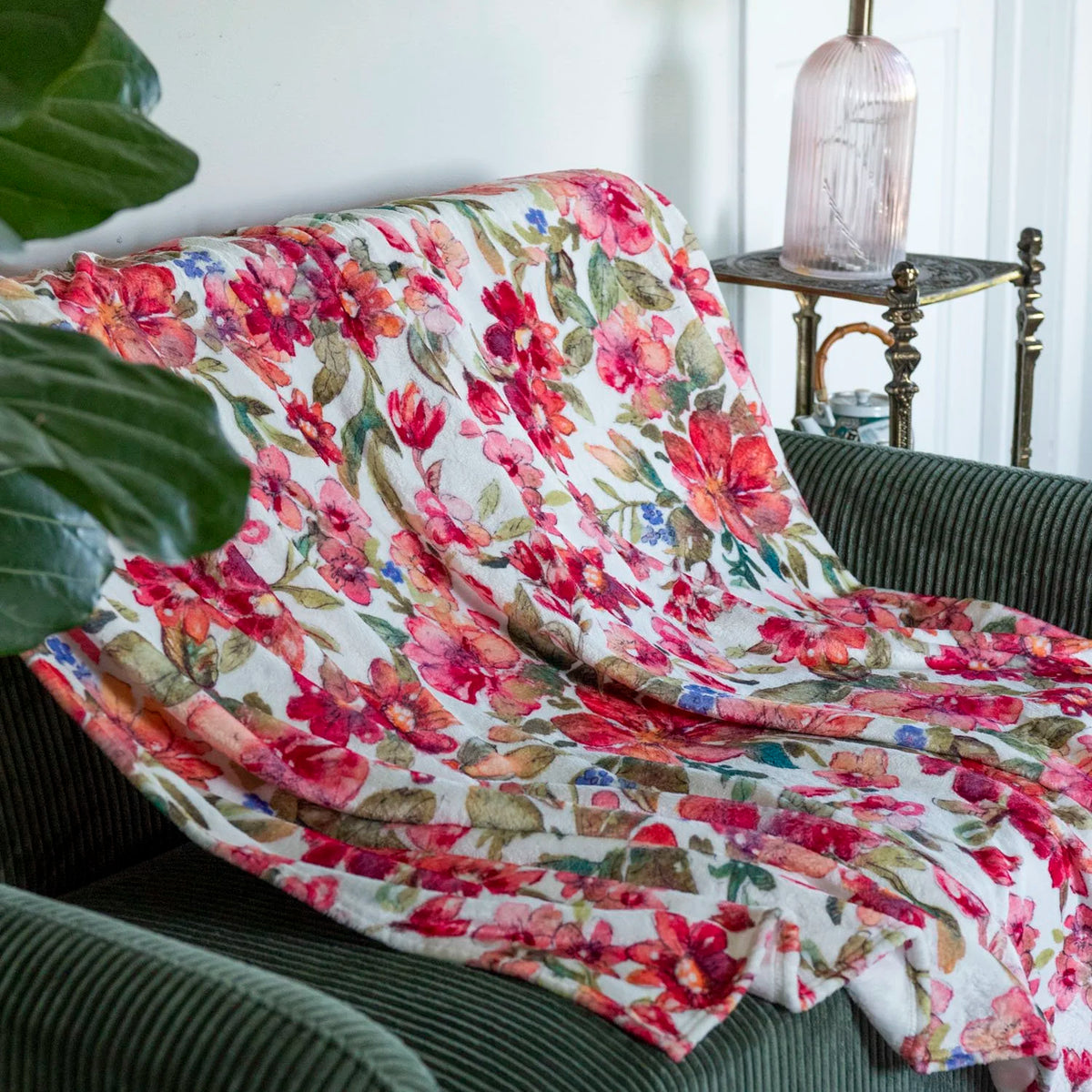 Red Flower plush blanket featuring a vintage red floral bouquet watercolor print, 50"x60" velveteen throw
