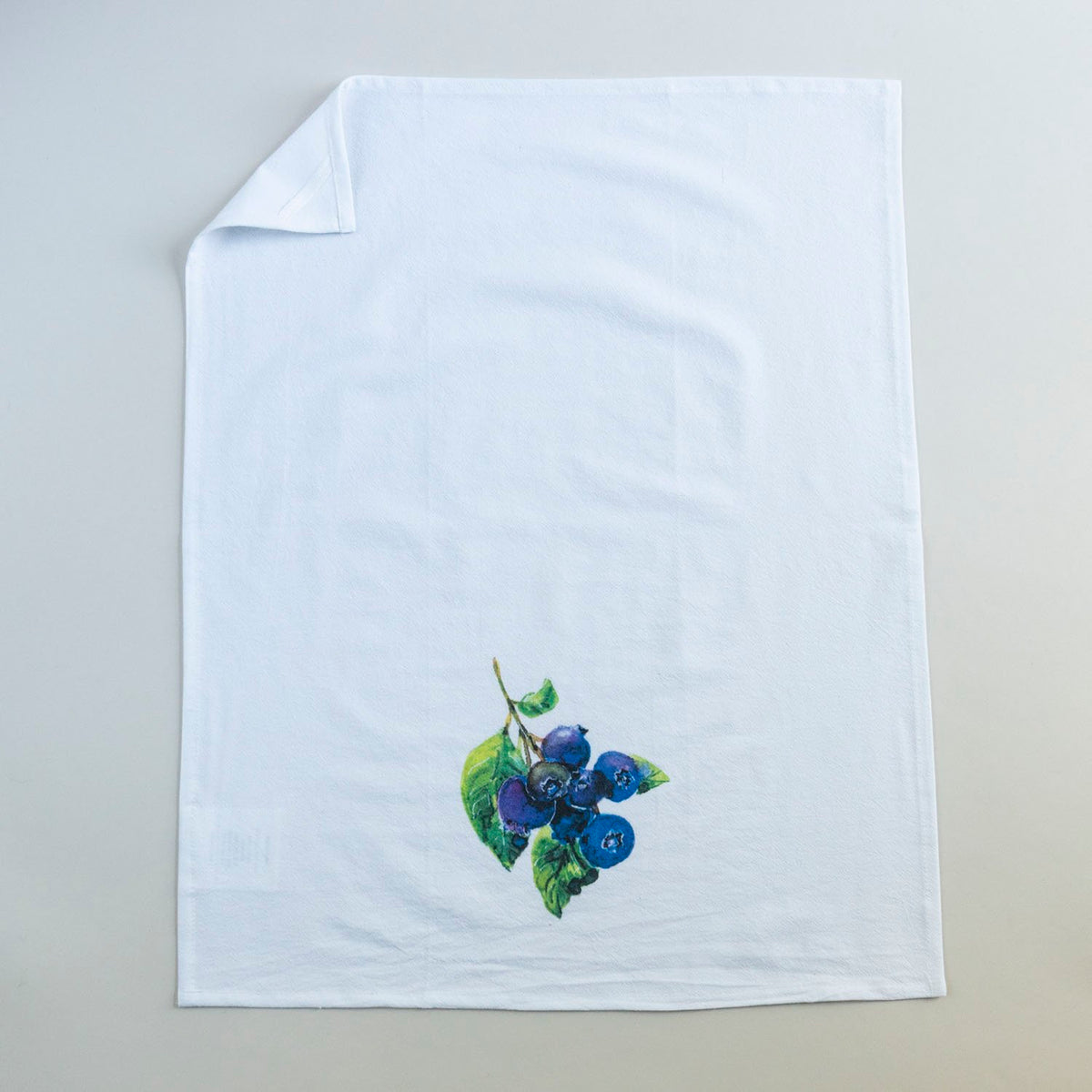Watercolor Blueberry Tea Towel Cotton Flour Sack Design West Michigan Inspired Fruit Art White Kitchen Towel For Farmhouse Style Home Perfect Bread Covering Cloth And Decorative Dish Towel Original Artwork Featuring Fresh Blueberries